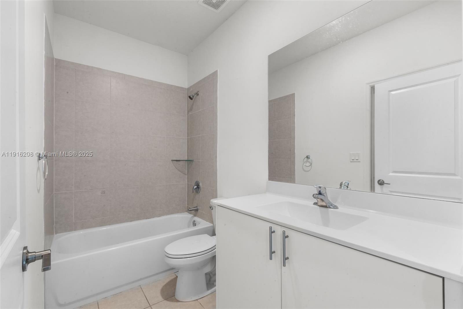 PINE ISLE - Residential