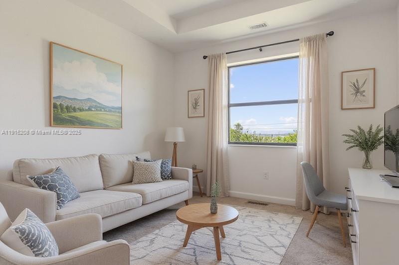 PINE ISLE - Residential