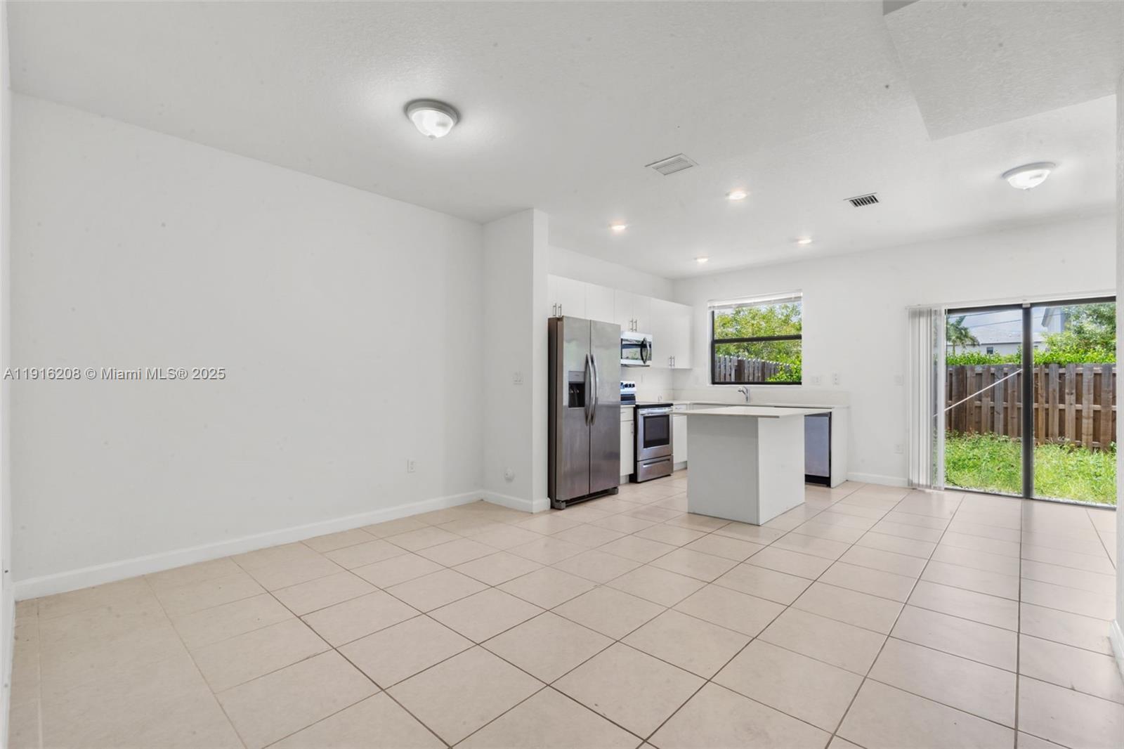 PINE ISLE - Residential