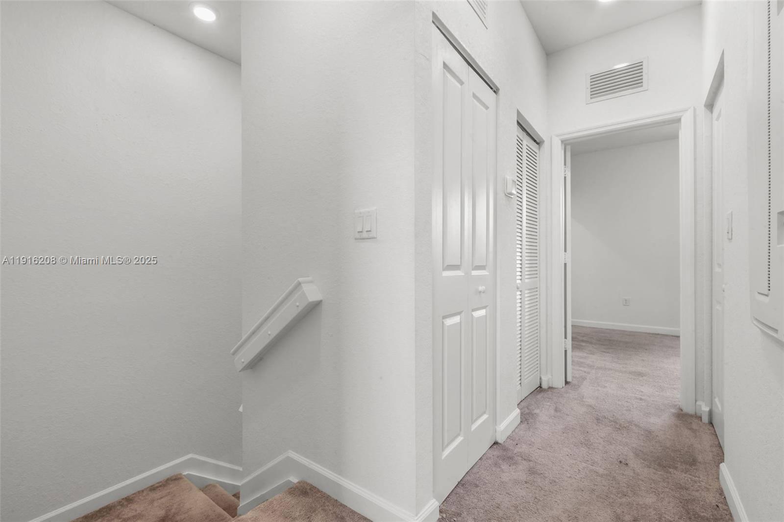 PINE ISLE - Residential