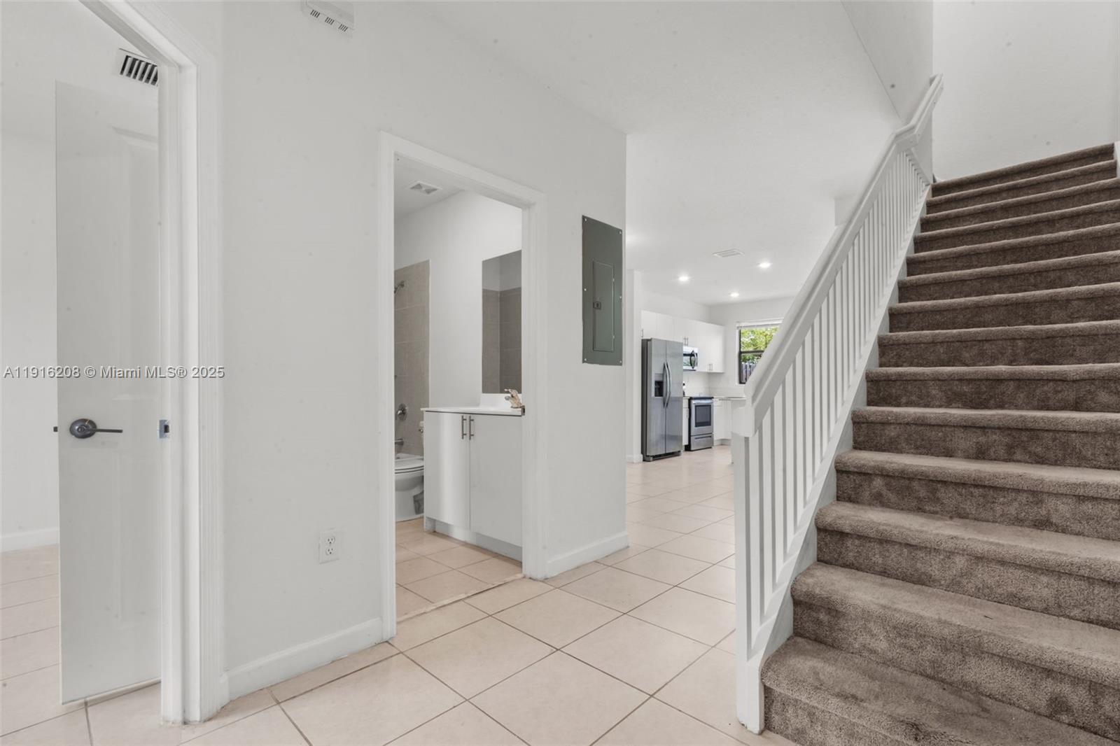 PINE ISLE - Residential