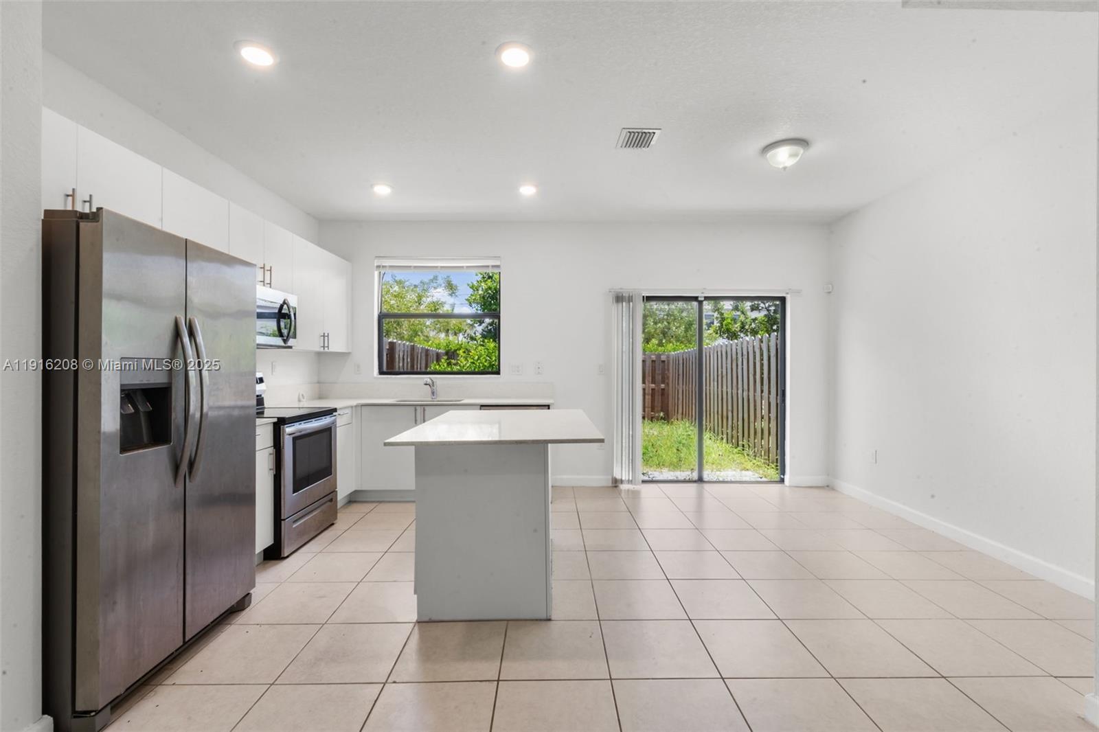 PINE ISLE - Residential