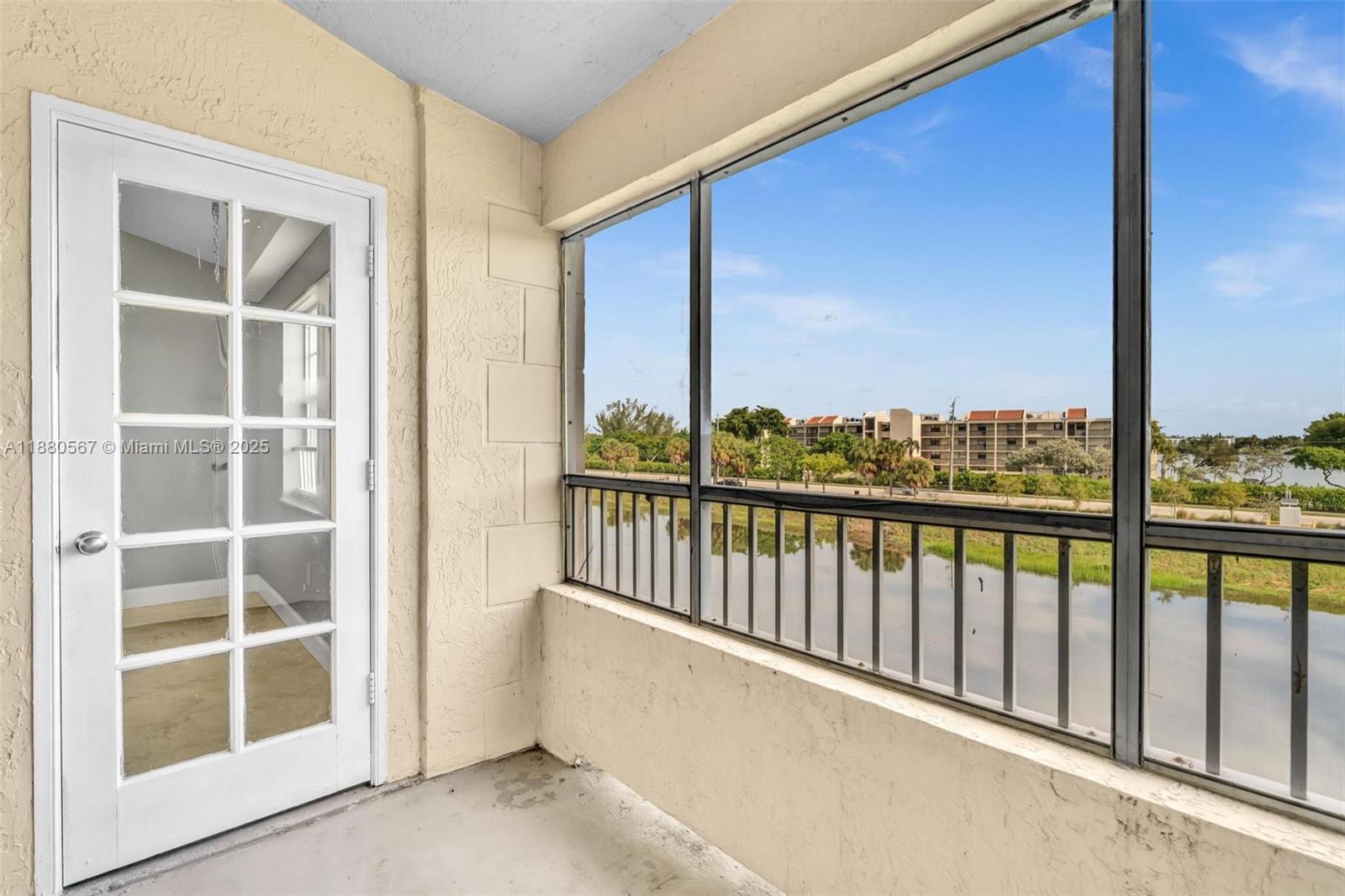 LAKEVIEW CLUB CONDO - Residential Lease