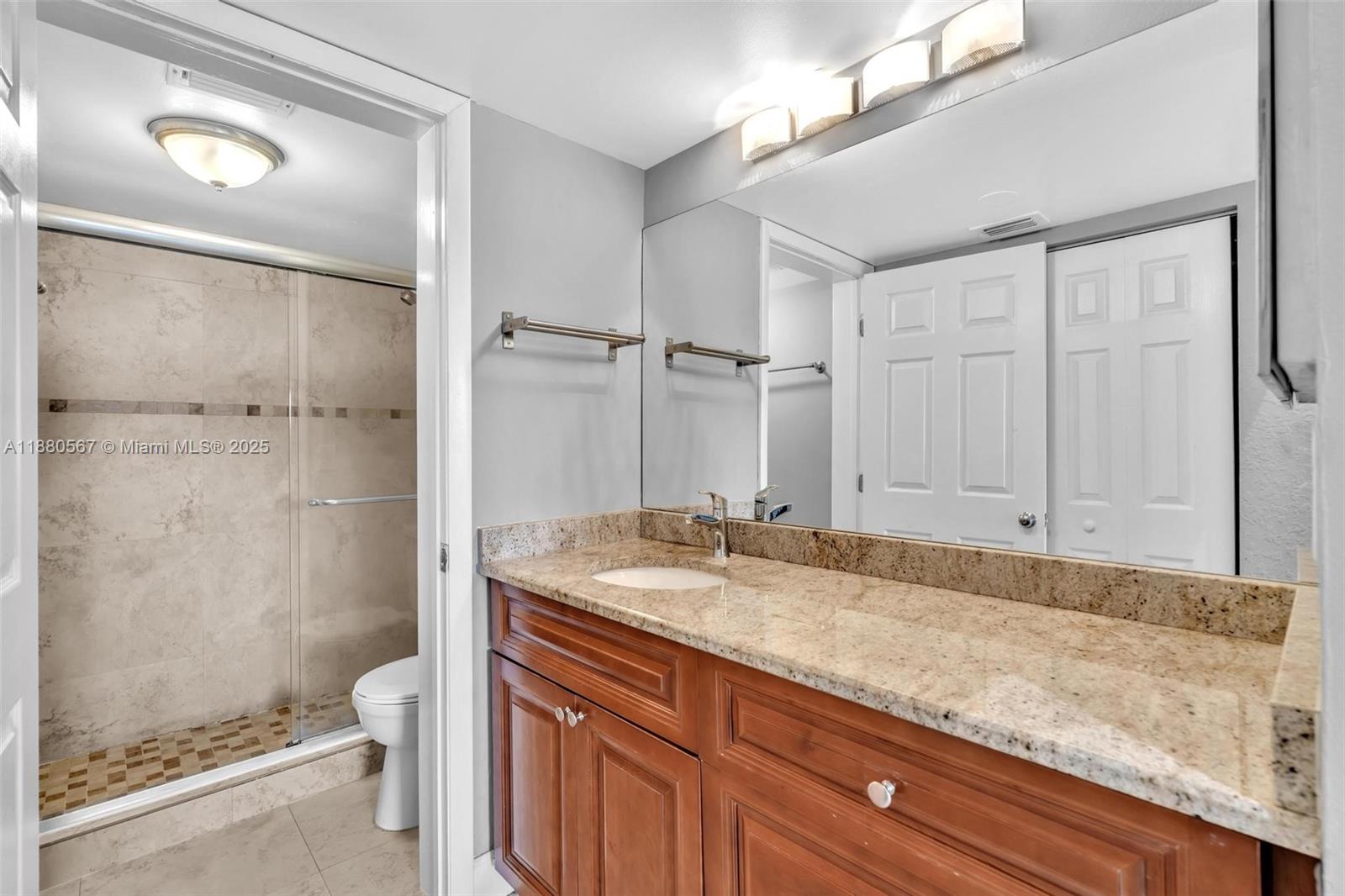 LAKEVIEW CLUB CONDO - Residential Lease