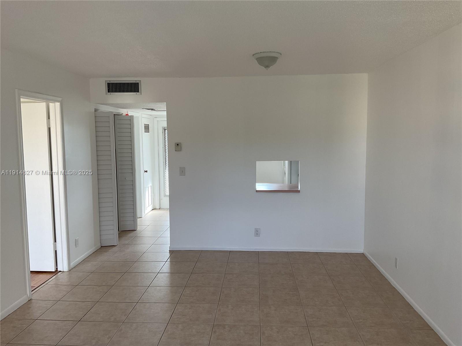 ASHBURY HOUSE WEST - Residential Lease