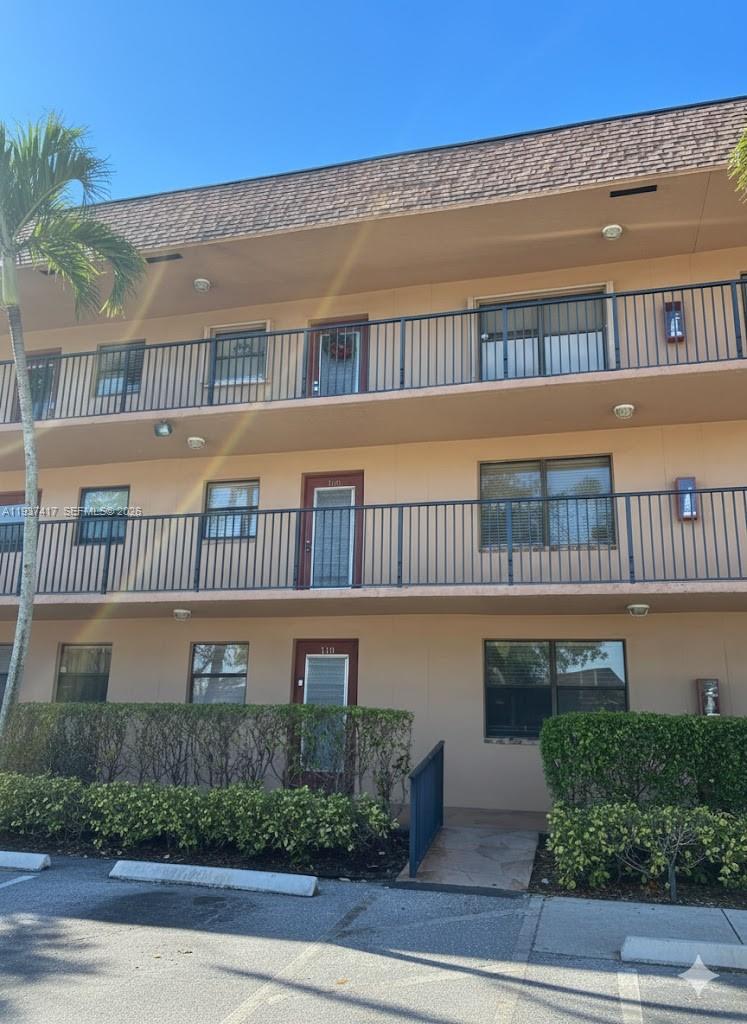 SUNRISE LAKES 168 CONDO - Residential