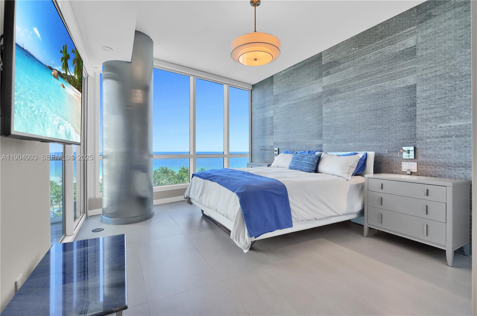 CONTINUUM ON SOUTH BEACH - Residential