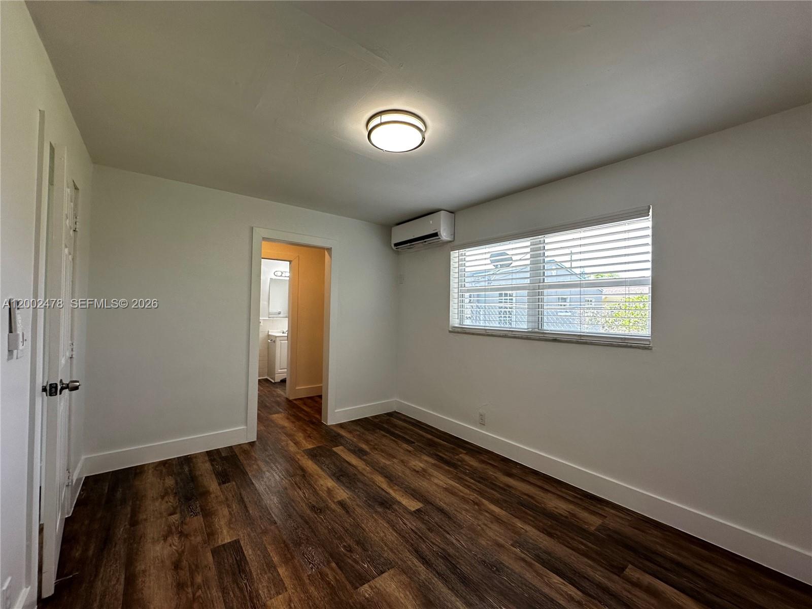 HOLLYWOOD LITTLE RANCHES - Residential Lease