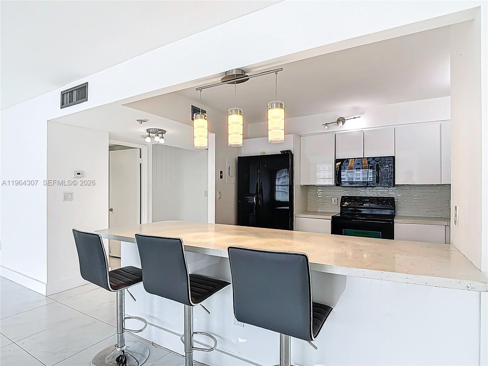 ADMIRALS PORT CONDO-EAST - Residential