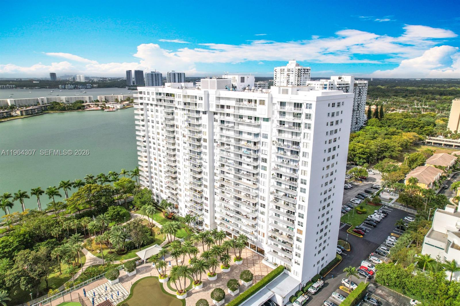 ADMIRALS PORT CONDO-EAST - Residential