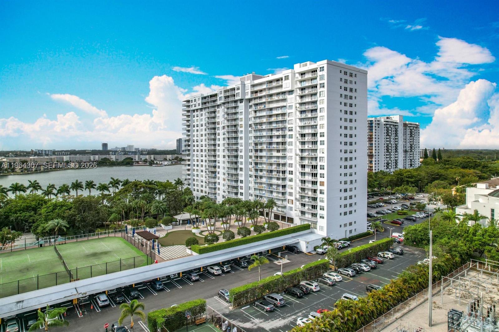 ADMIRALS PORT CONDO-EAST - Residential