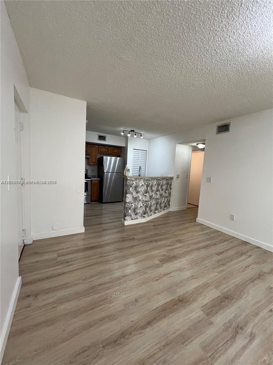 LAKEWOOD AT EMERALD HILLS - Residential Lease