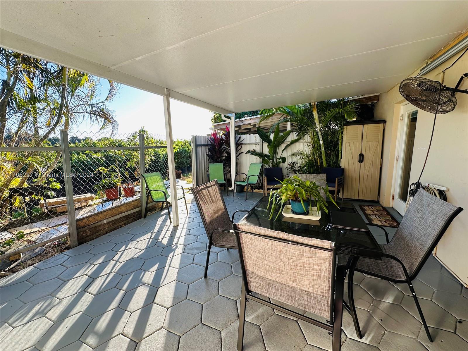 OLD BISCAYNE VILLAS CONDO - Residential