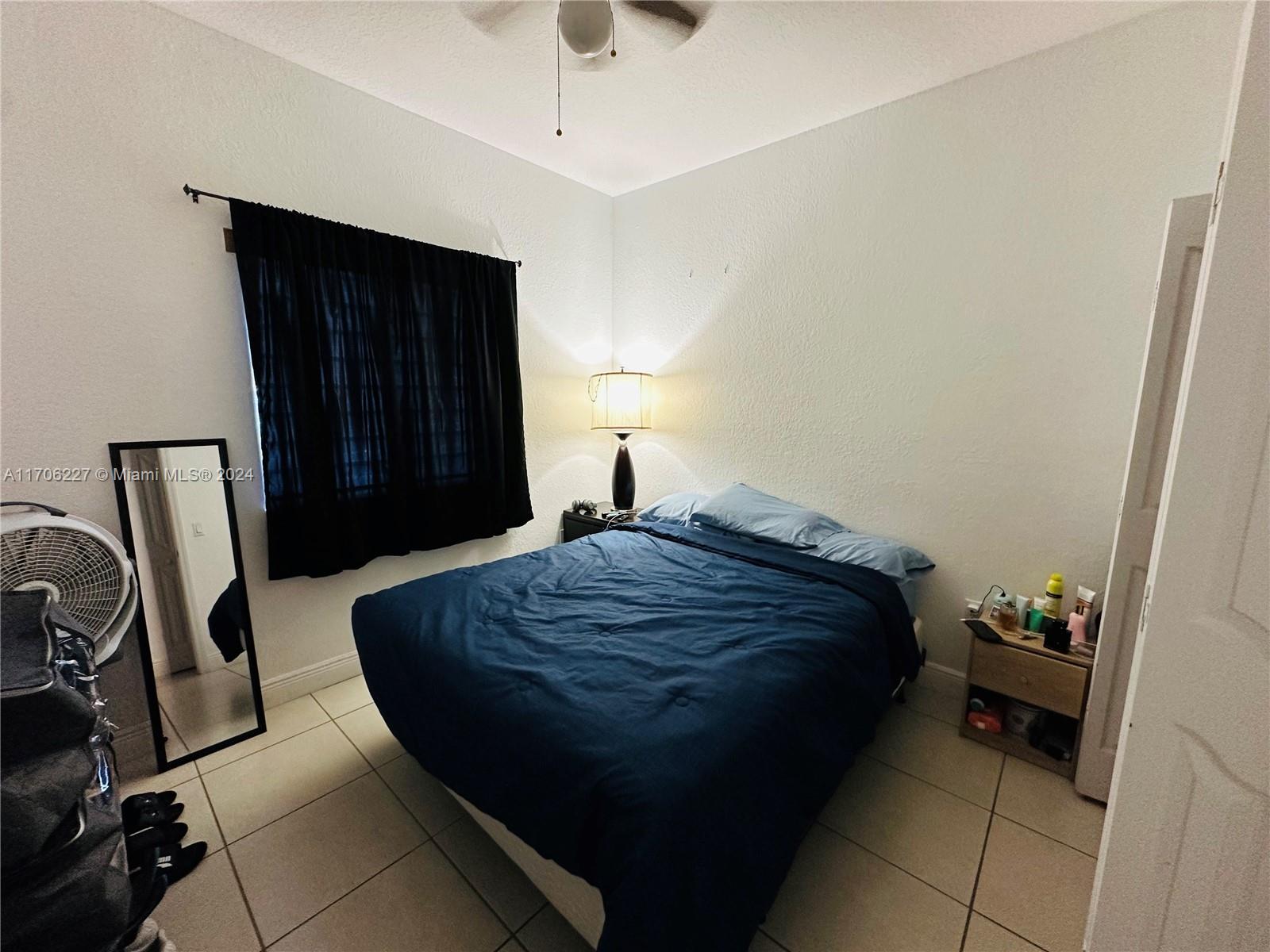 OLD BISCAYNE VILLAS CONDO - Residential