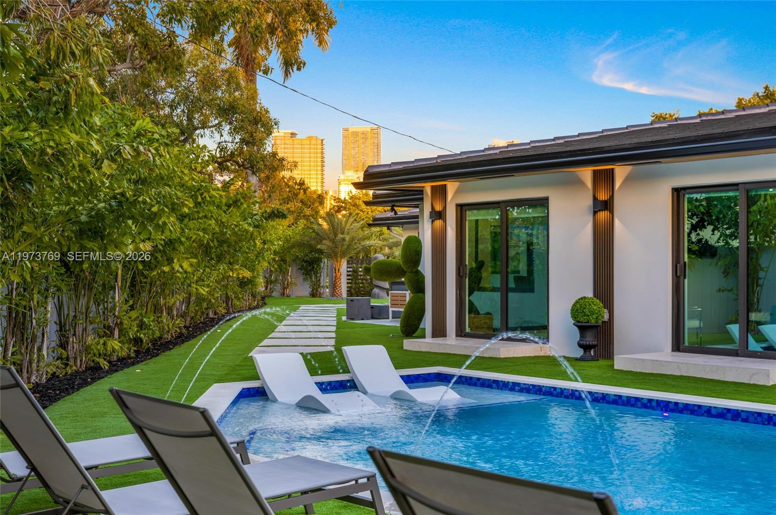 BRICKELL ESTATES - Residential