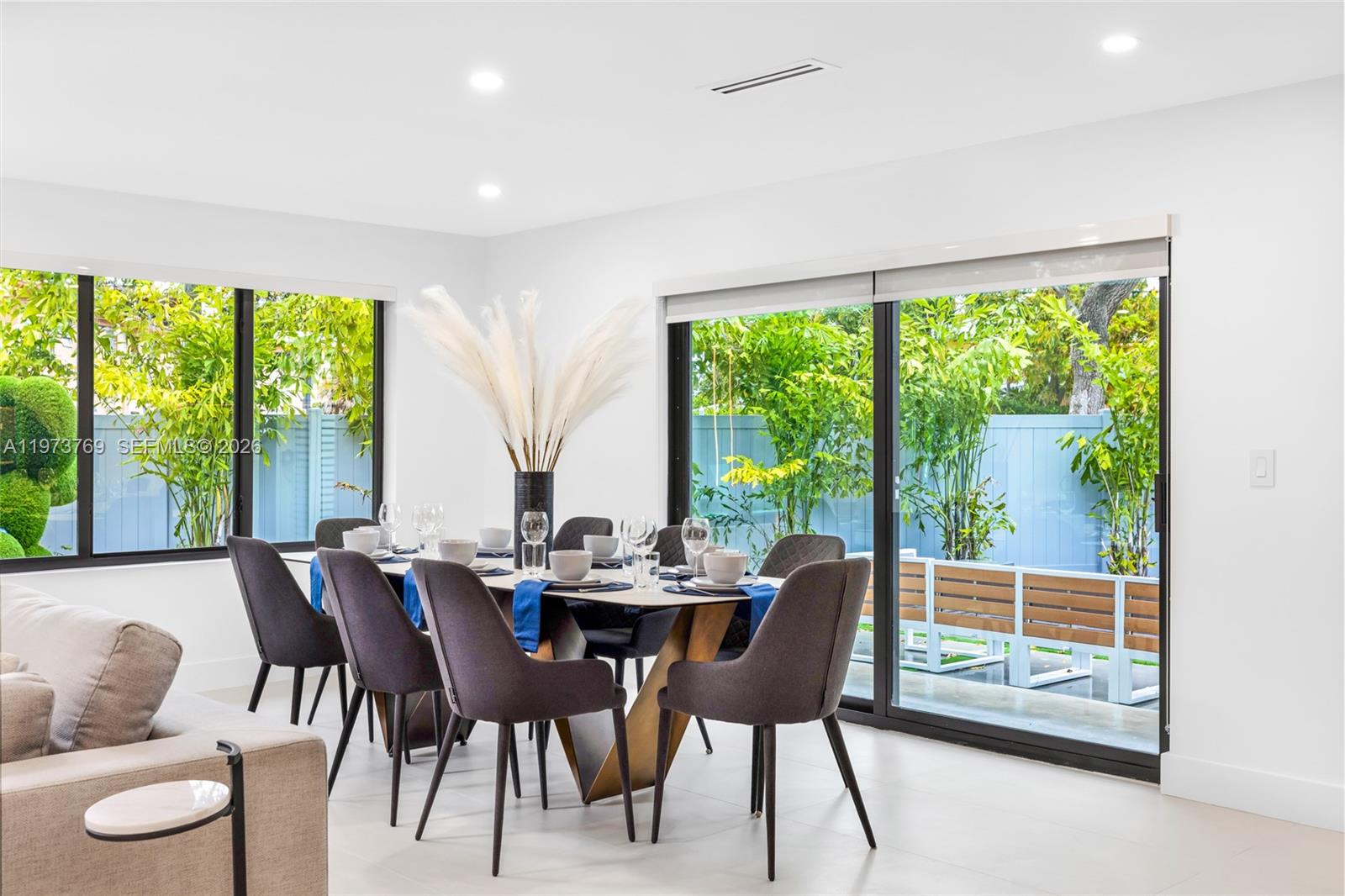 BRICKELL ESTATES - Residential