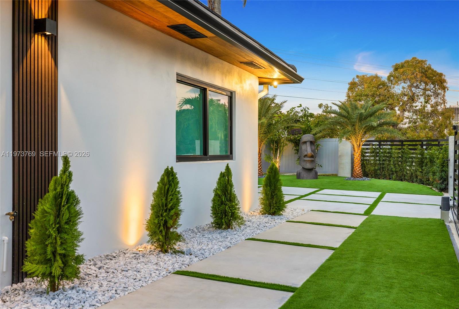 BRICKELL ESTATES - Residential