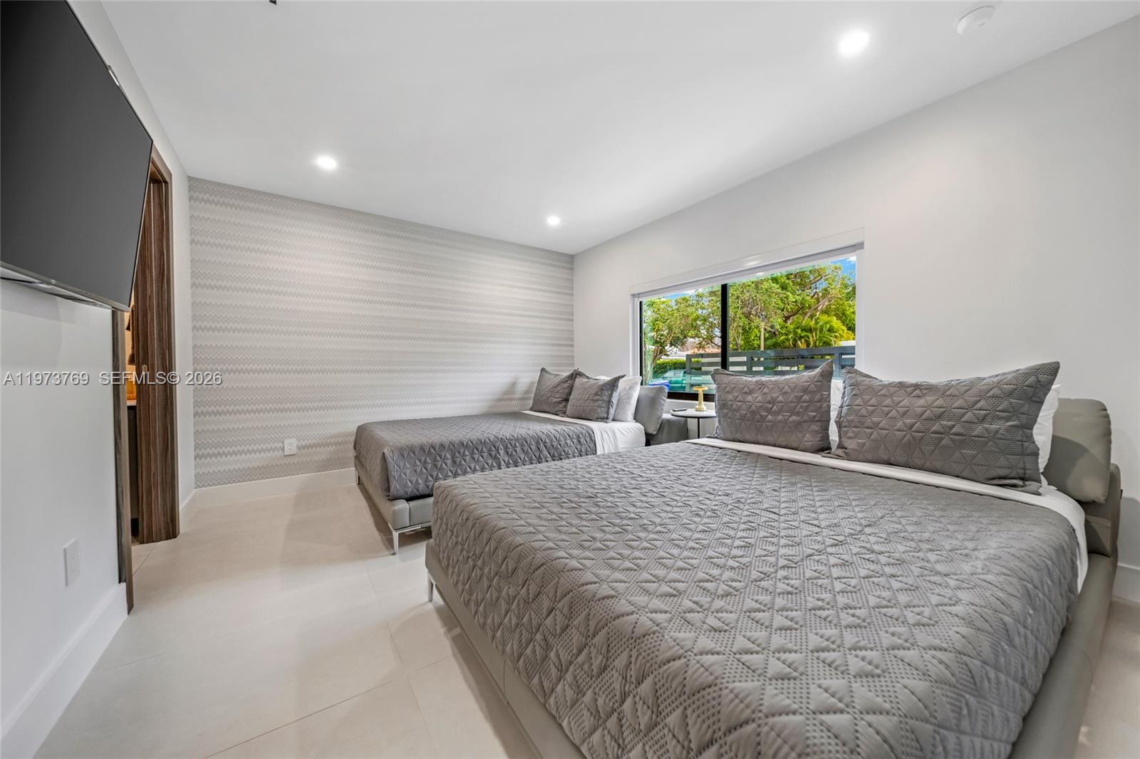 BRICKELL ESTATES - Residential