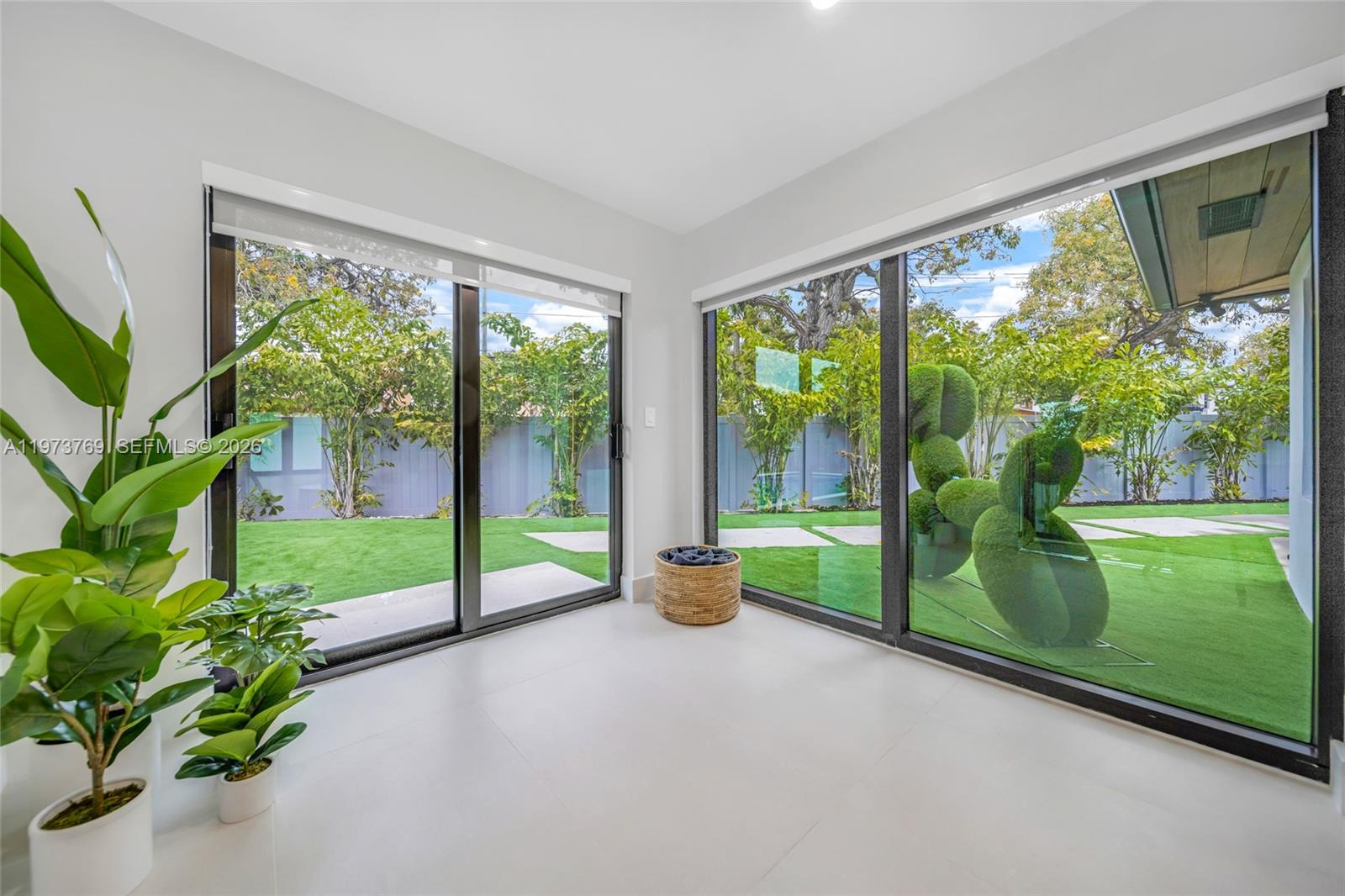 BRICKELL ESTATES - Residential