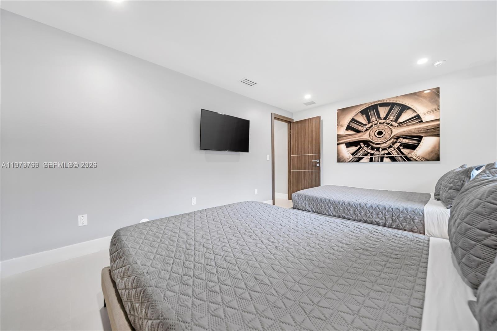 BRICKELL ESTATES - Residential