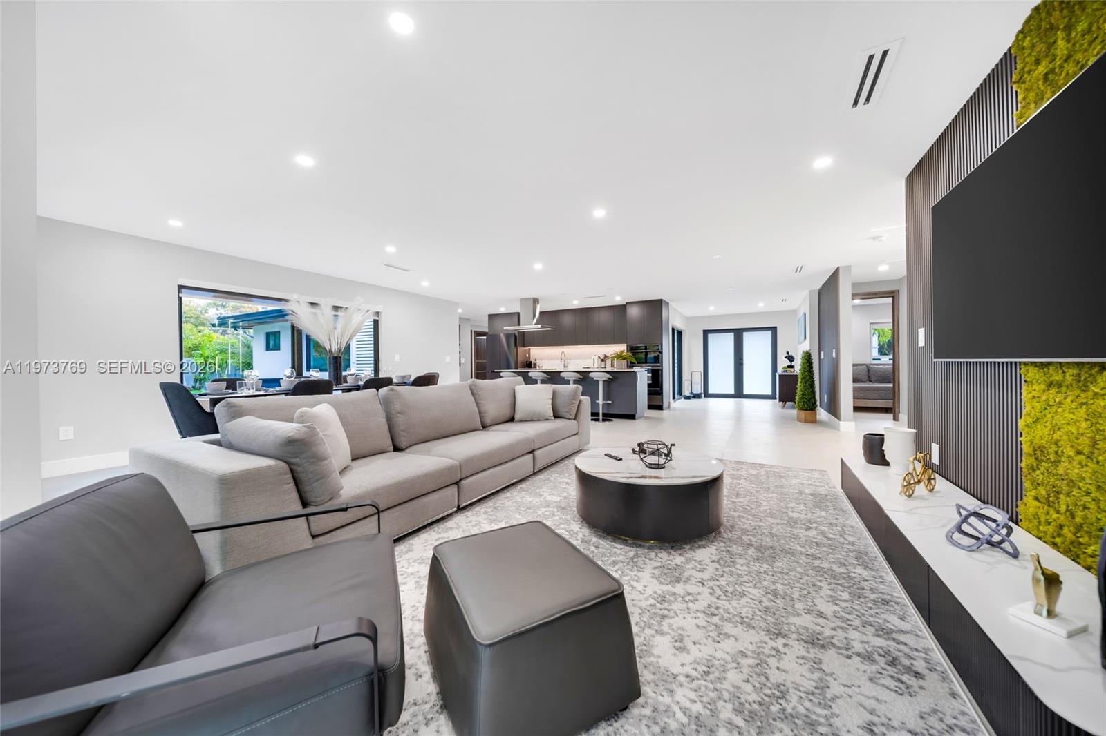 BRICKELL ESTATES - Residential