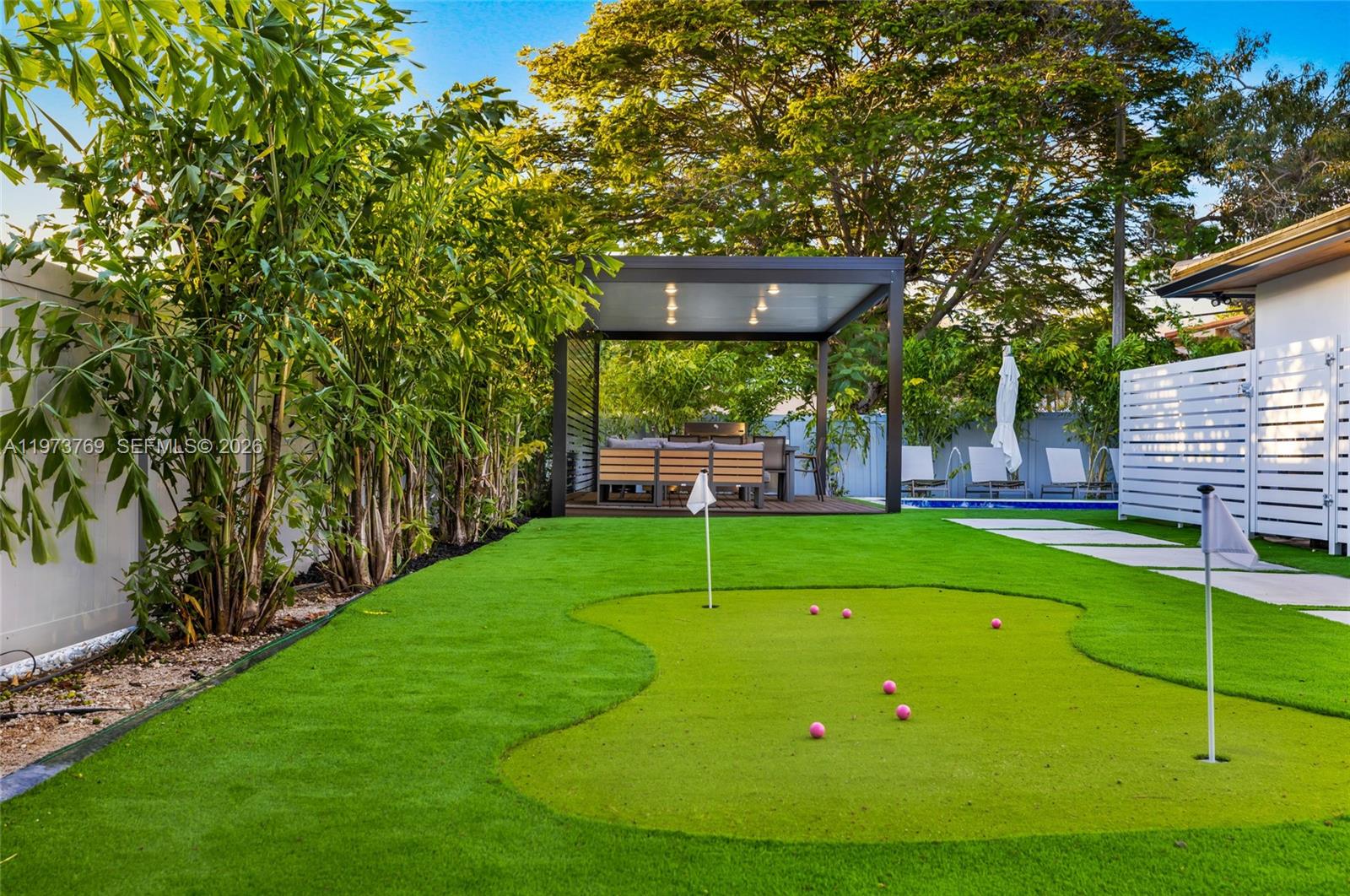 BRICKELL ESTATES - Residential