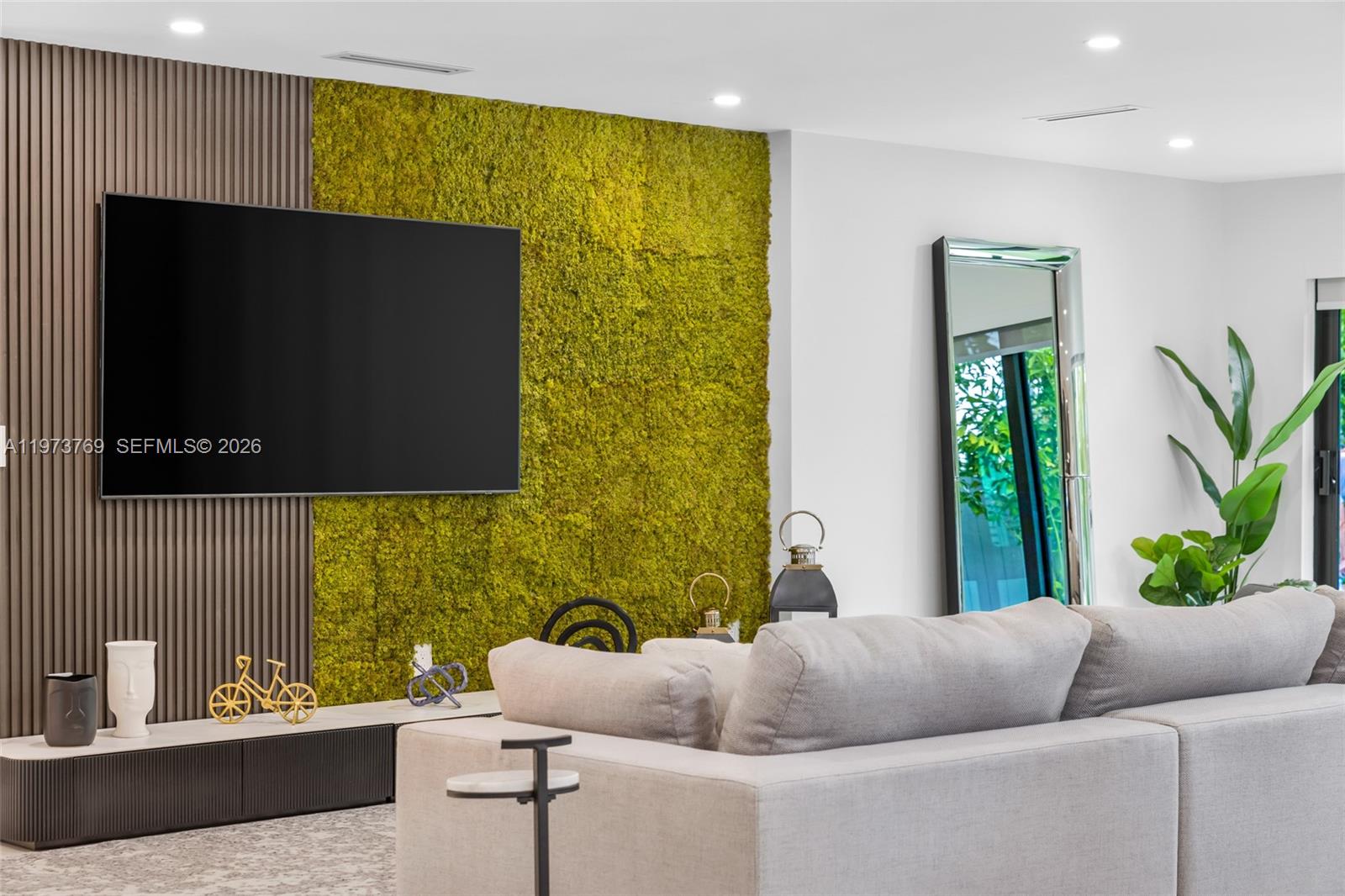 BRICKELL ESTATES - Residential