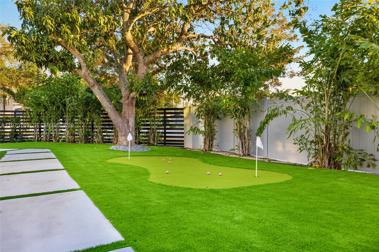 BRICKELL ESTATES - Residential