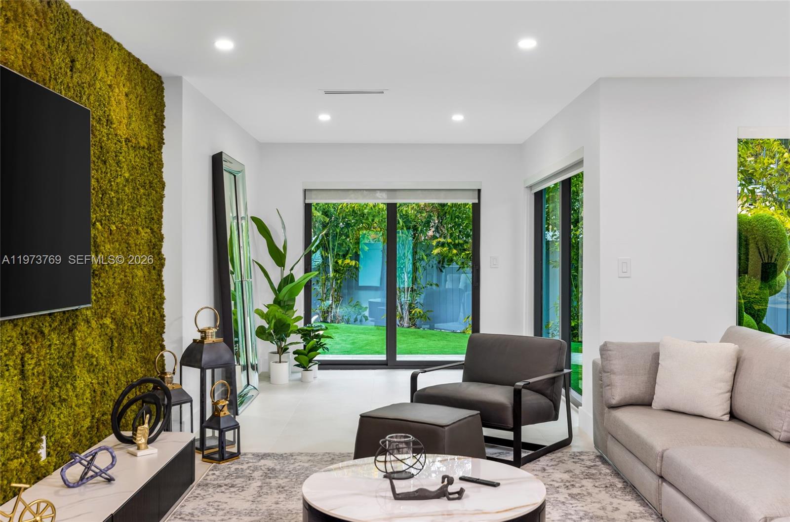 BRICKELL ESTATES - Residential