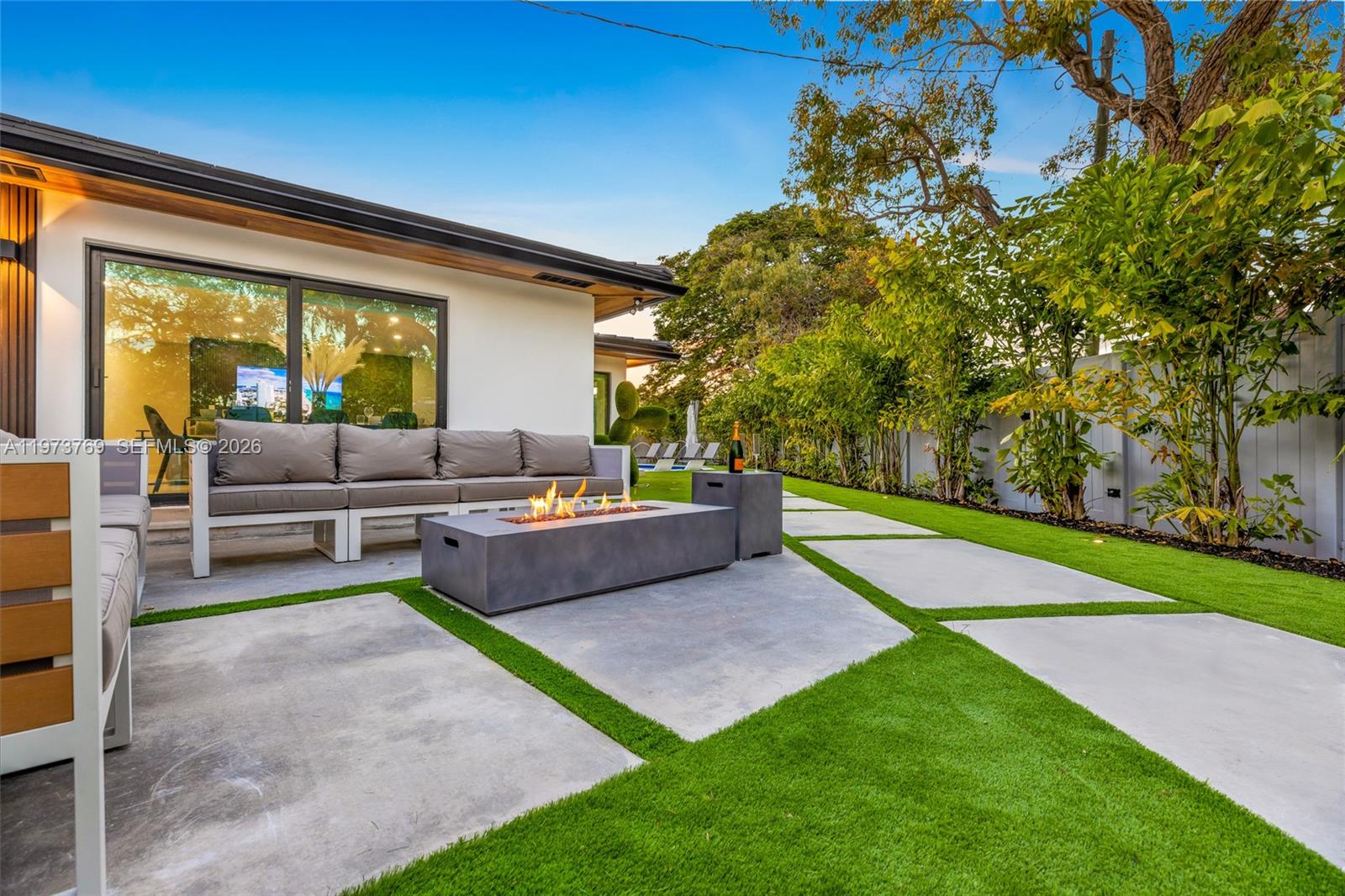 BRICKELL ESTATES - Residential