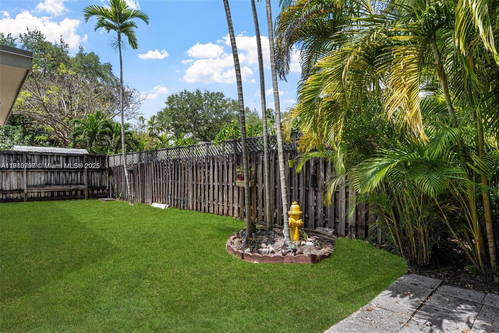 SILVER BLUFF BUSINESS CEN - Residential Lease