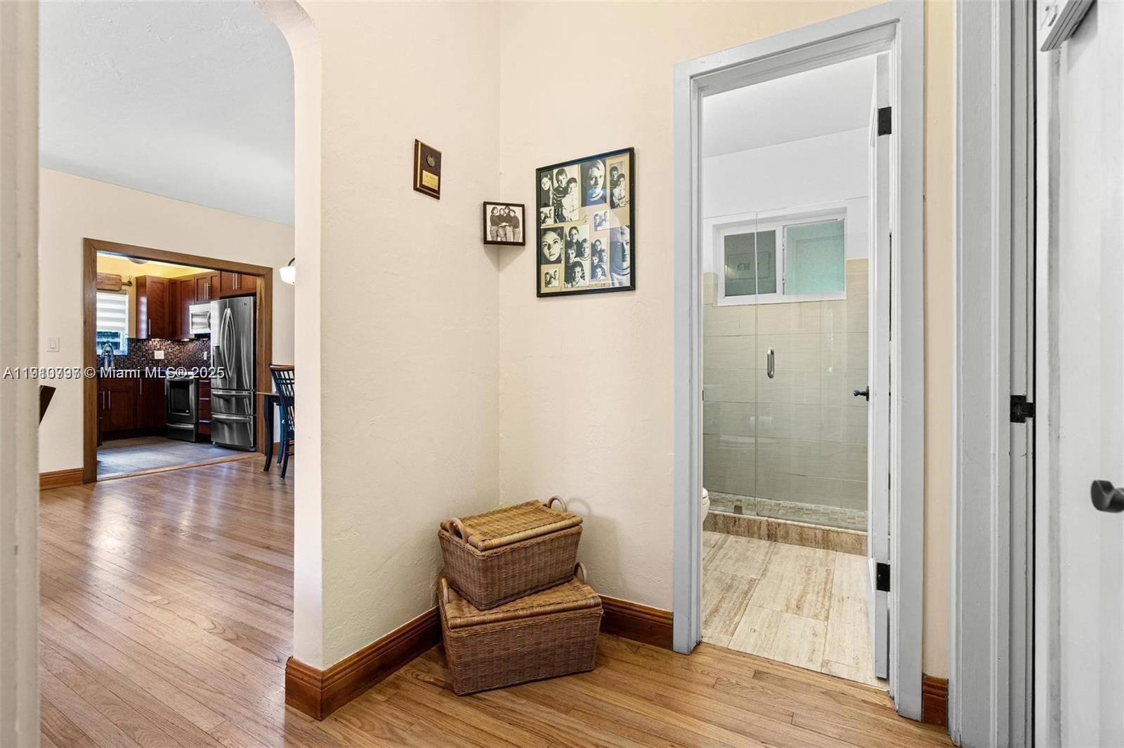 SILVER BLUFF BUSINESS CEN - Residential Lease