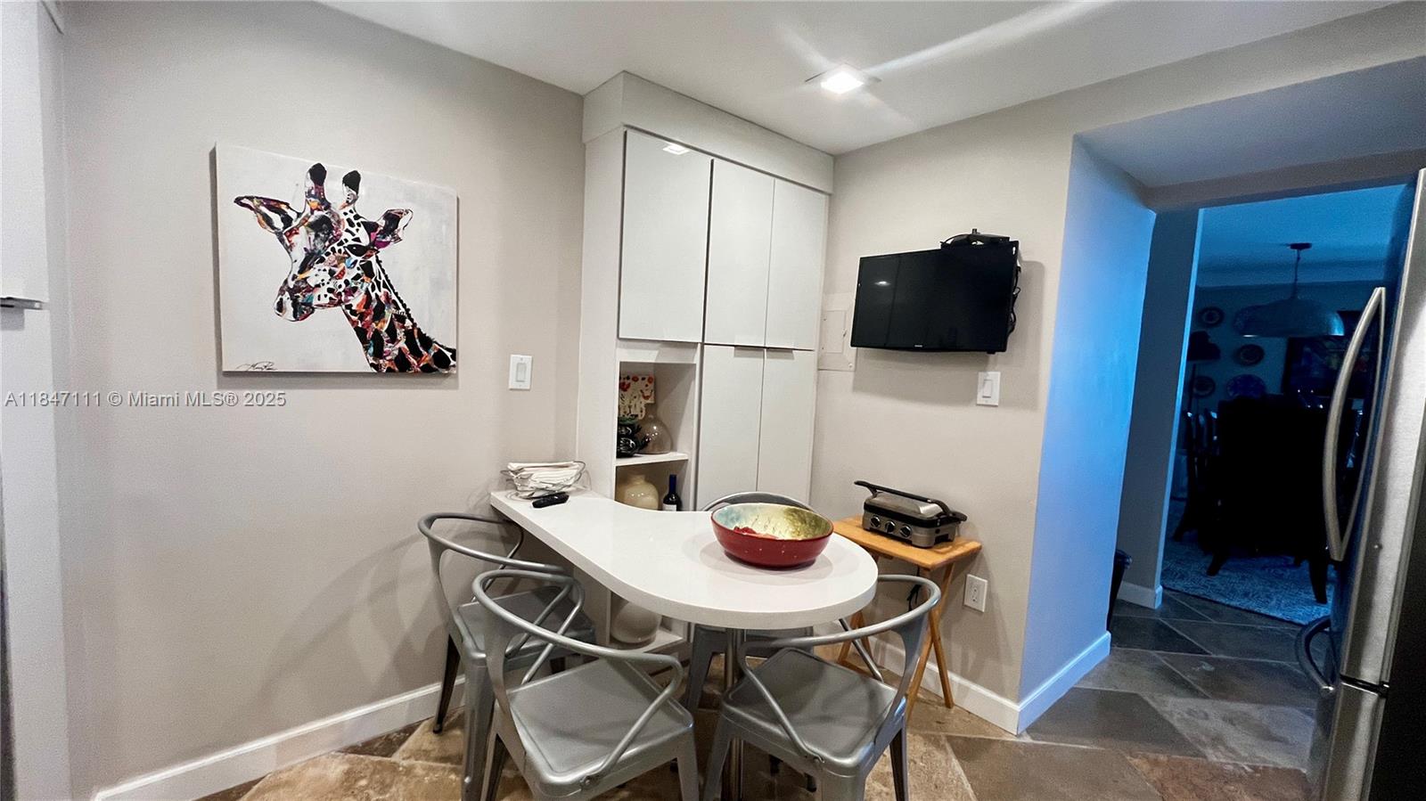 FOUR WINDS CONDO - Residential Lease