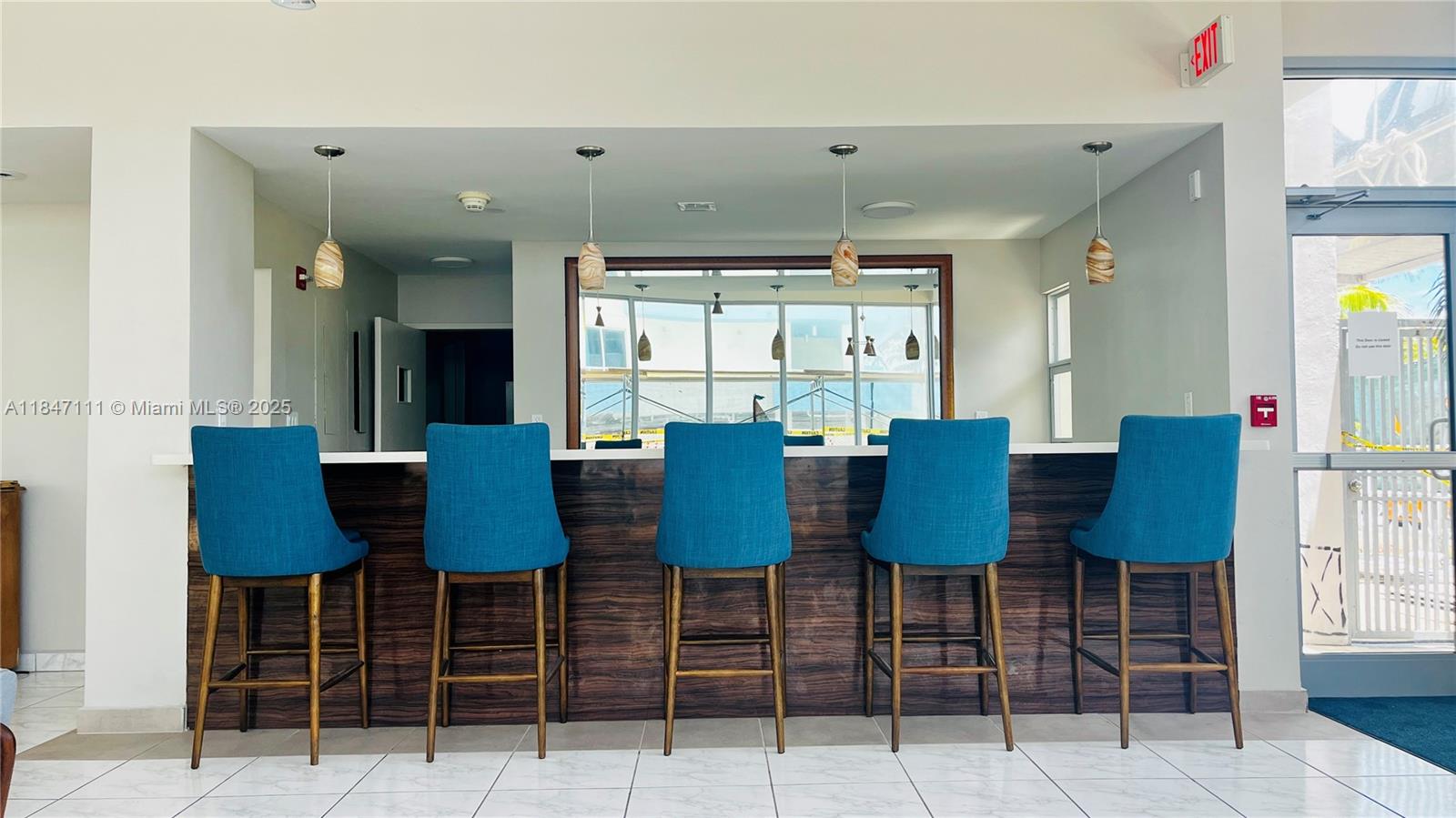 9225 Collins Ave 1402