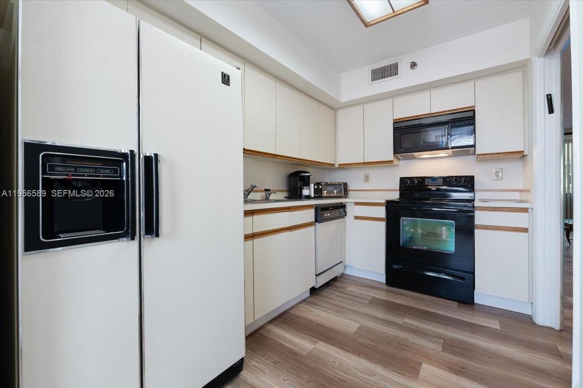 PROMENADE AT BOCA POINTE - Residential