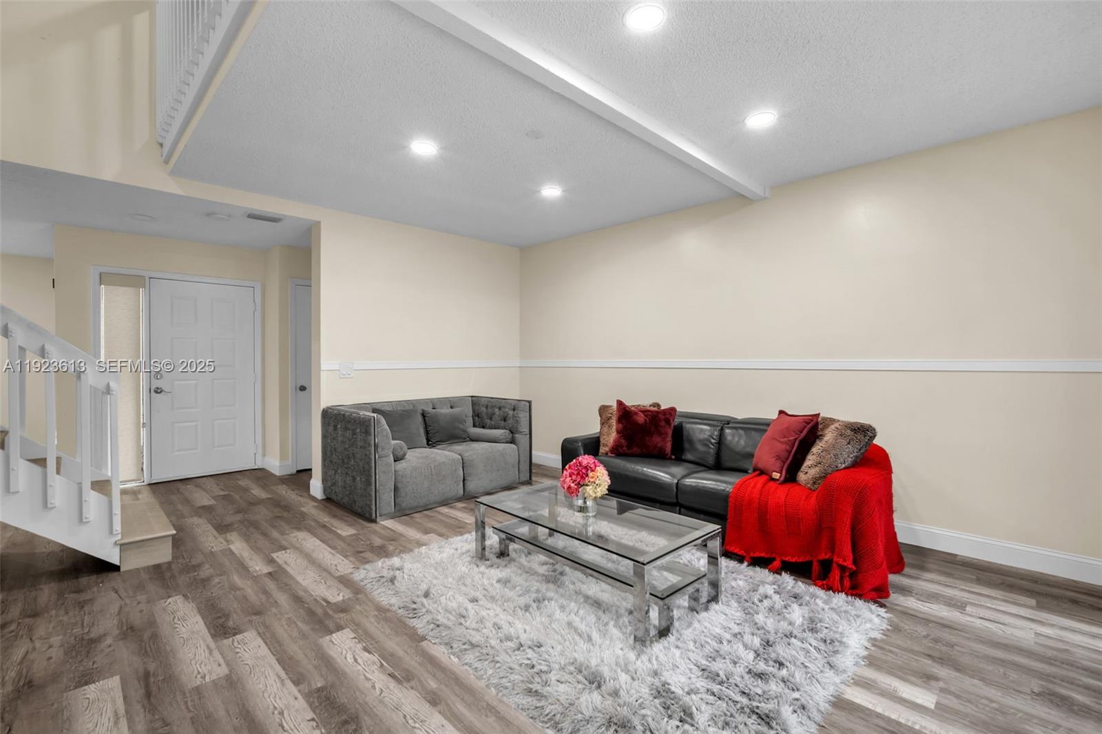 EAGLES NEST TOWNHOMES CON - Residential