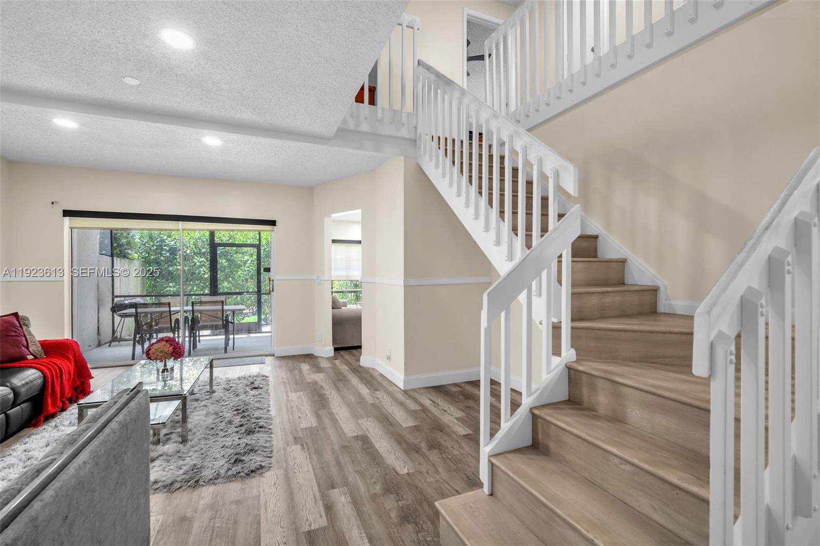 EAGLES NEST TOWNHOMES CON - Residential