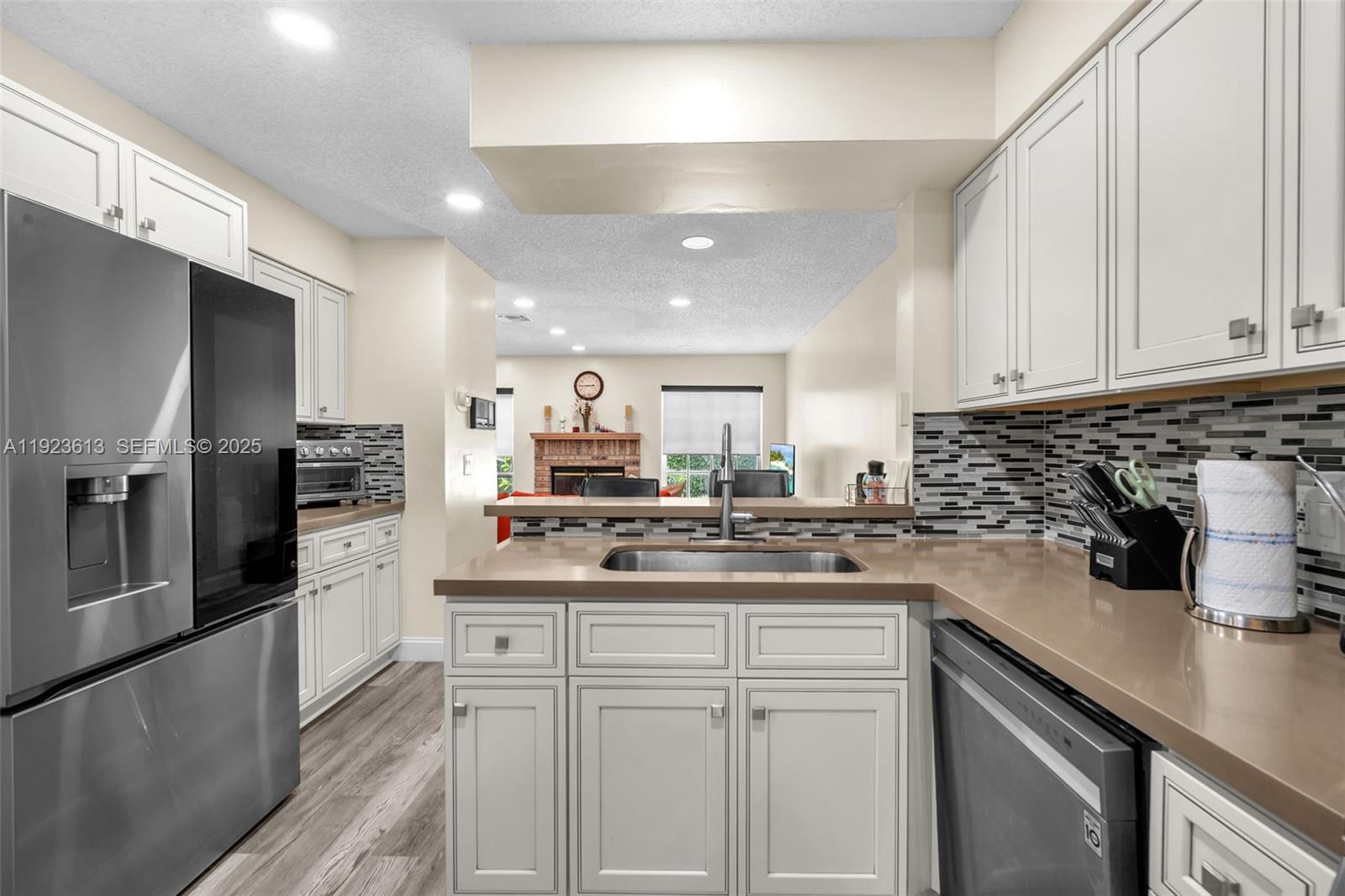 EAGLES NEST TOWNHOMES CON - Residential