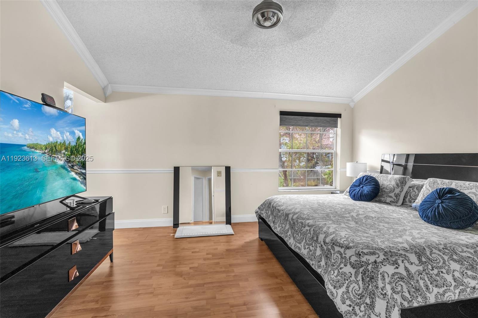 EAGLES NEST TOWNHOMES CON - Residential