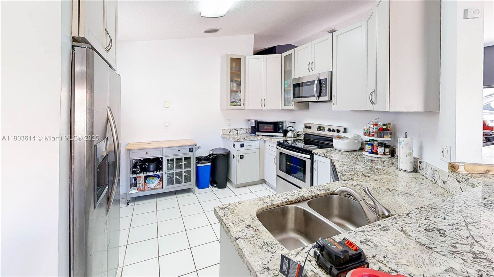 OAK CREEK - Residential