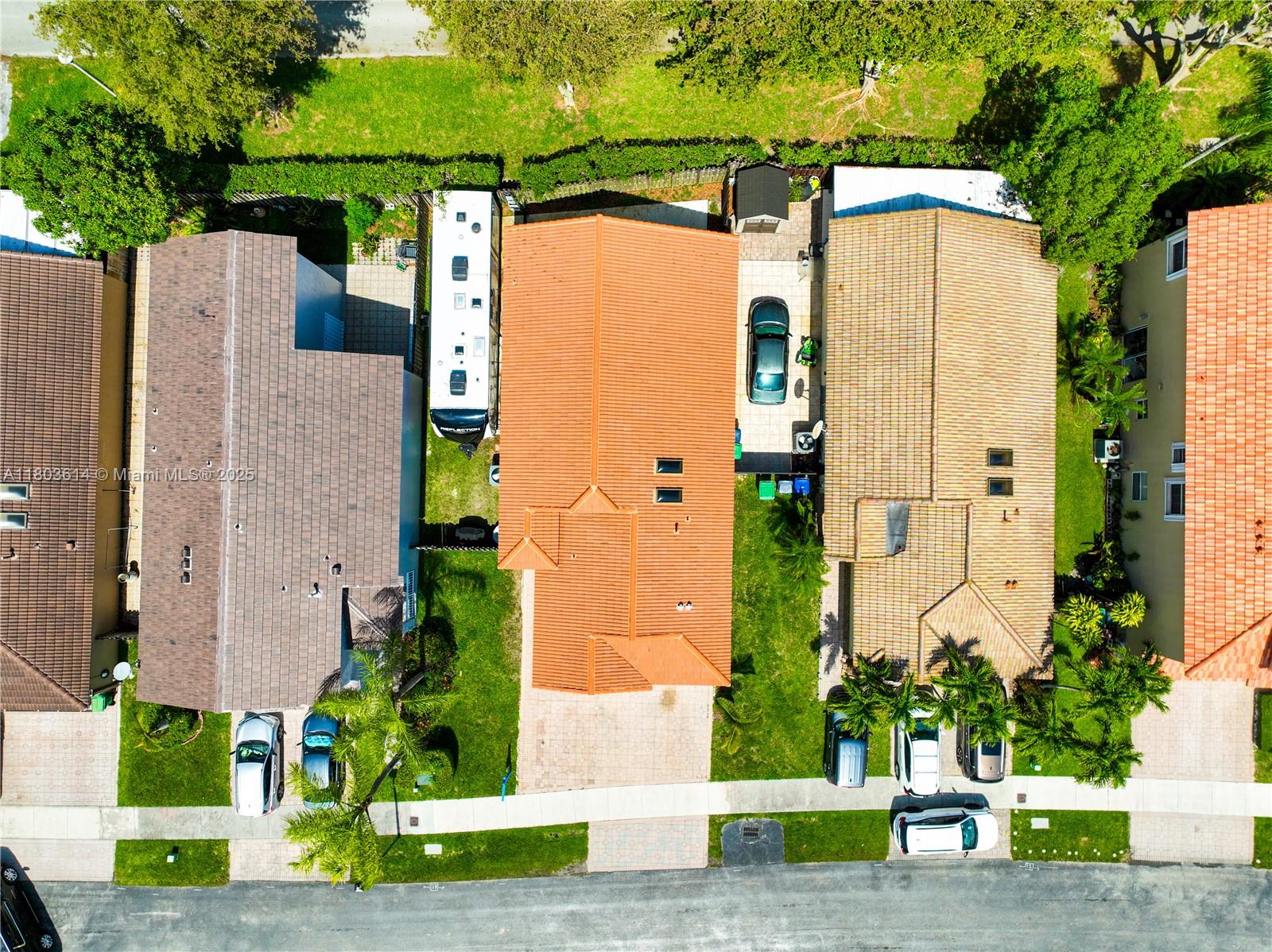 OAK CREEK - Residential