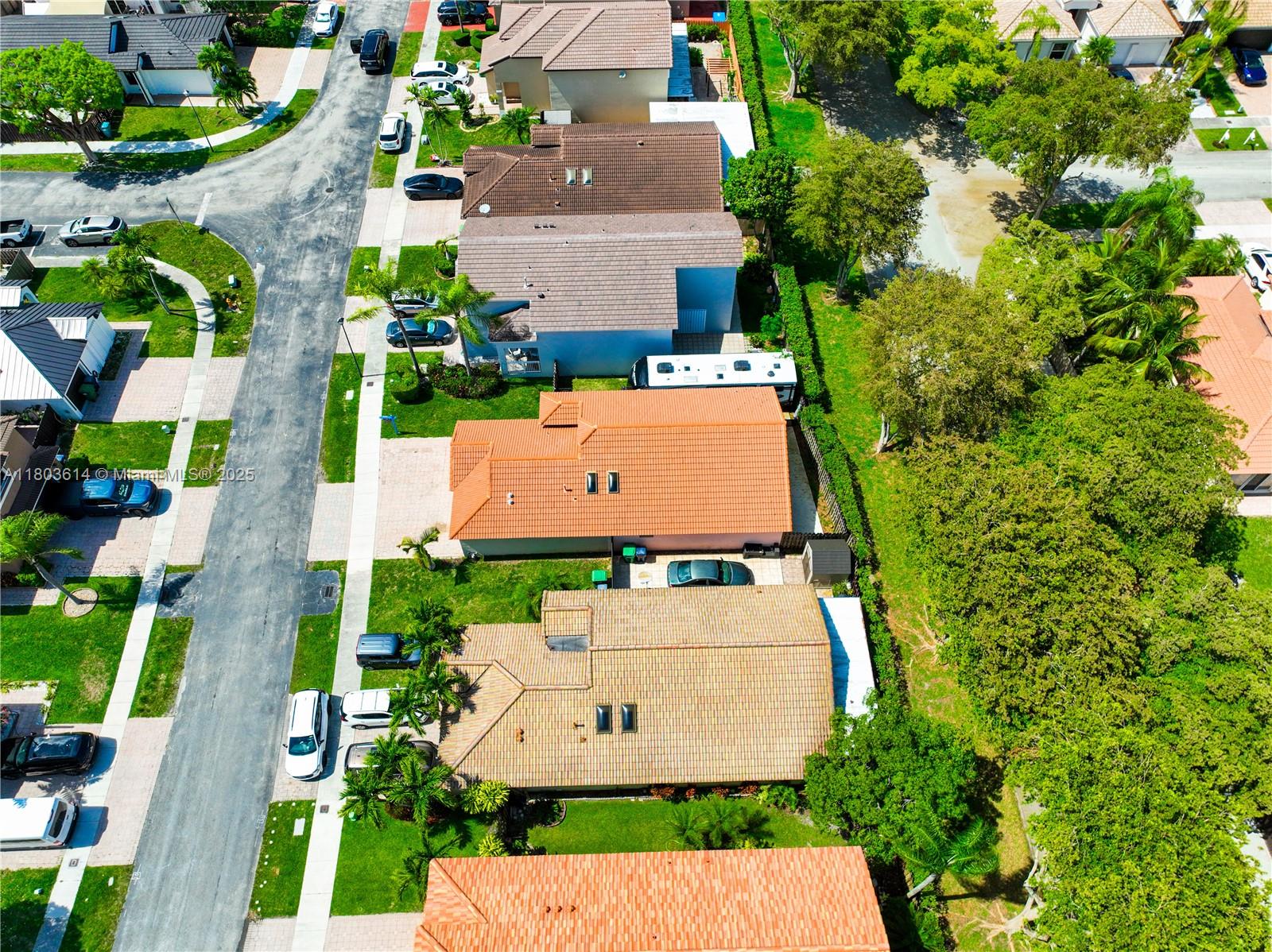 OAK CREEK - Residential