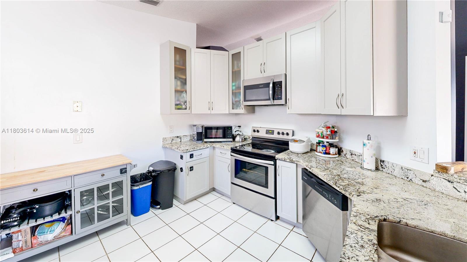 OAK CREEK - Residential