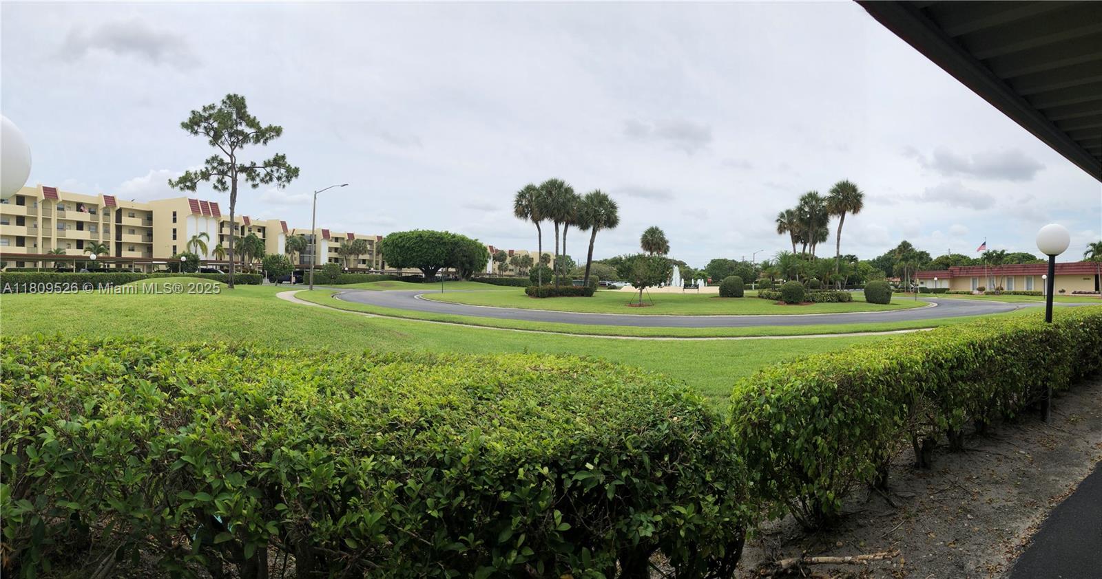 BARWOOD CONDO - Residential