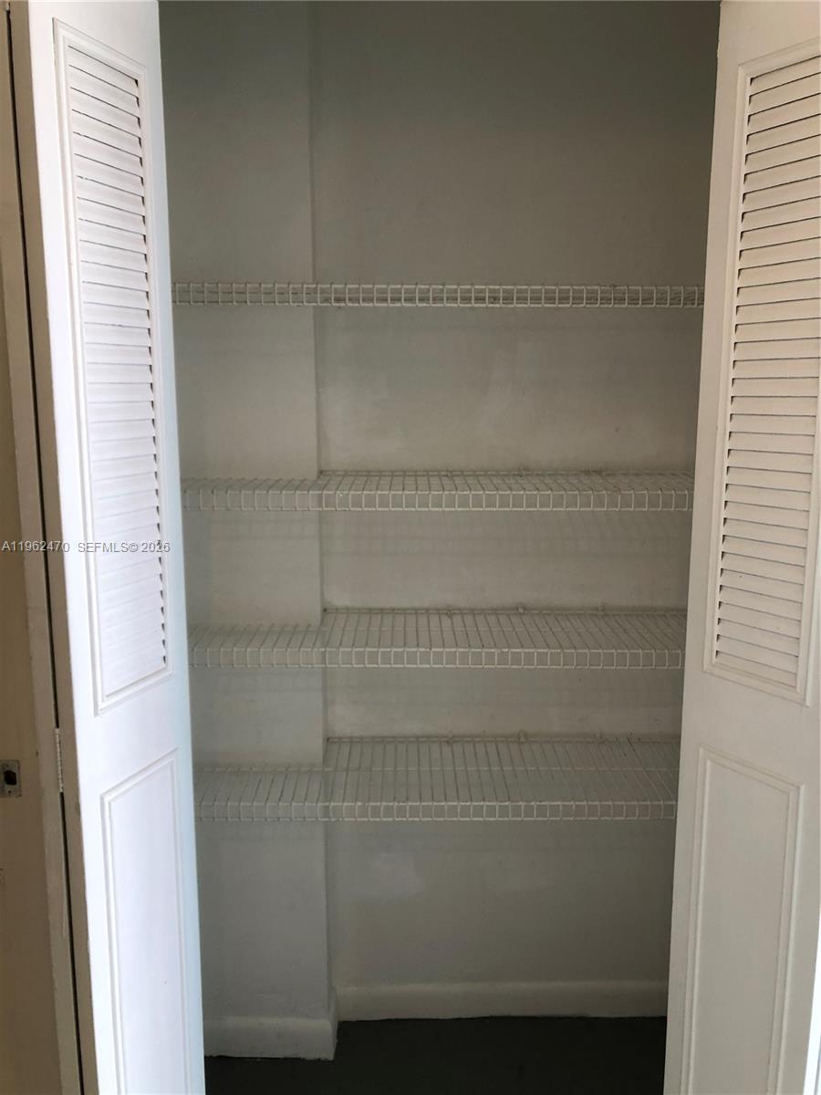 WILSHIRE CONDO - Residential