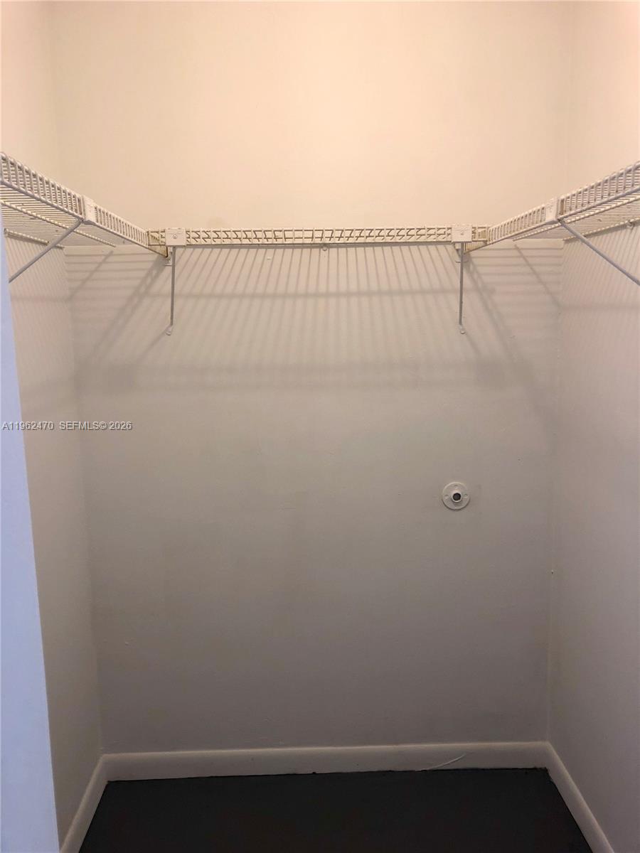 WILSHIRE CONDO - Residential