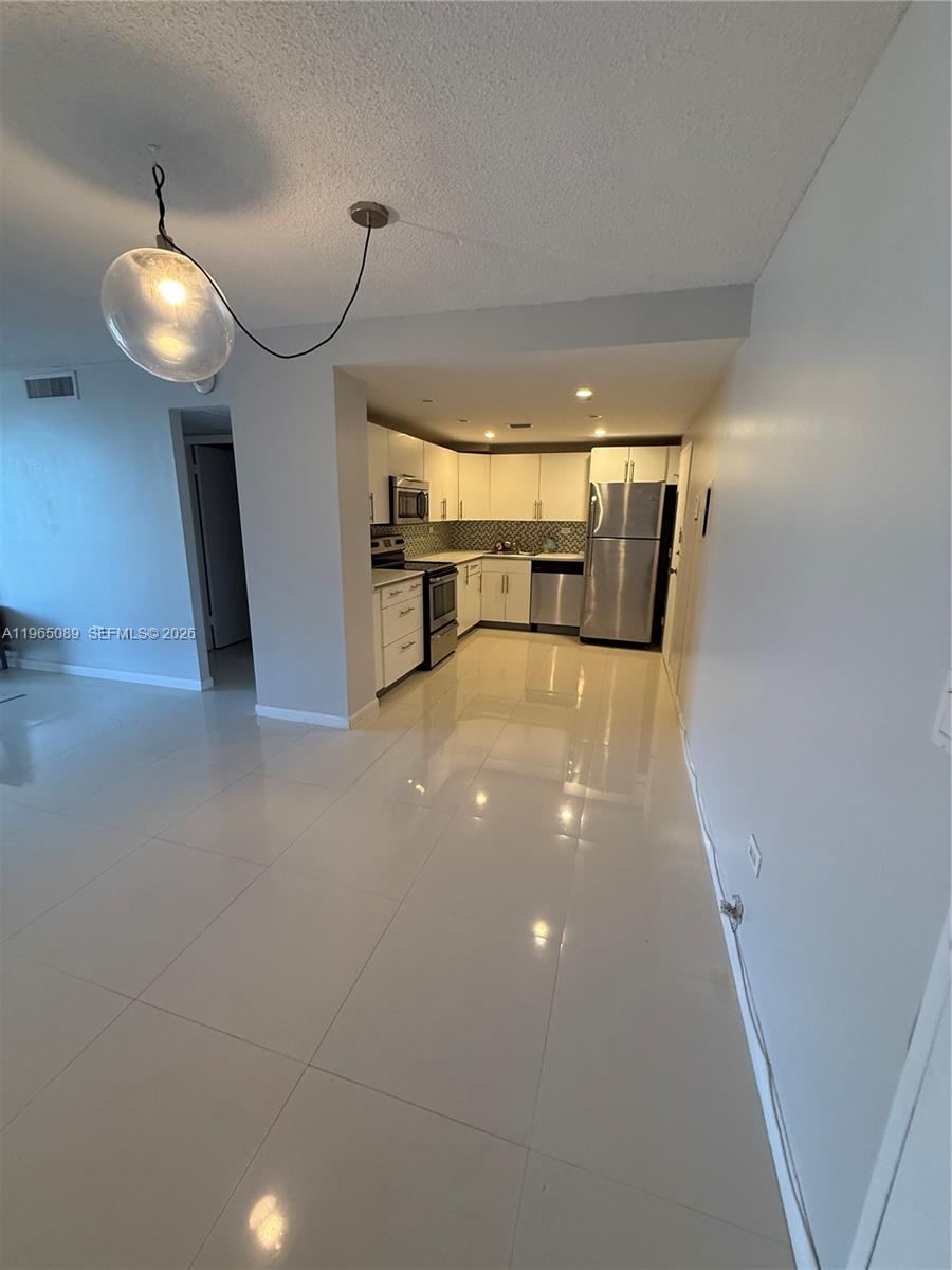 5555 Collins Ave 12Z