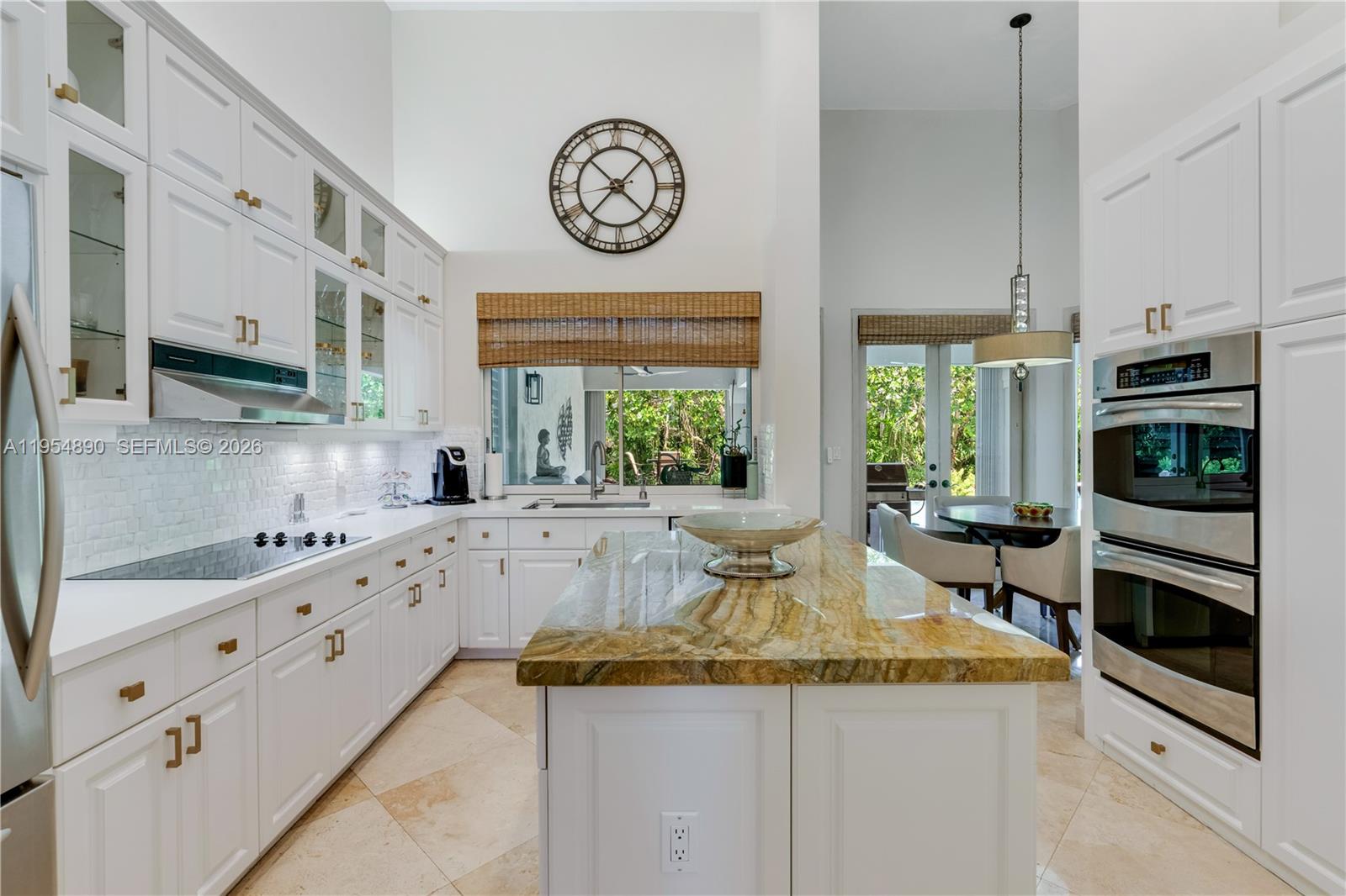 PINE NEEDLE MANORS 1ST AD - Residential