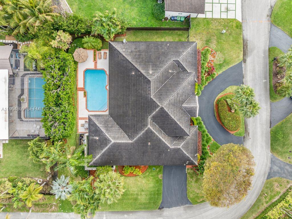 PINE NEEDLE MANORS 1ST AD - Residential