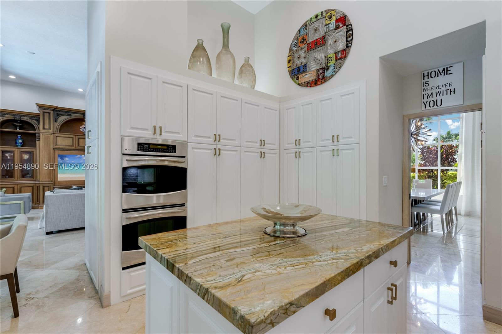 PINE NEEDLE MANORS 1ST AD - Residential